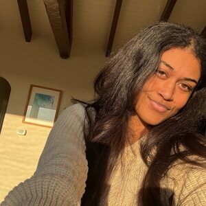 Meet your Posher, Joy